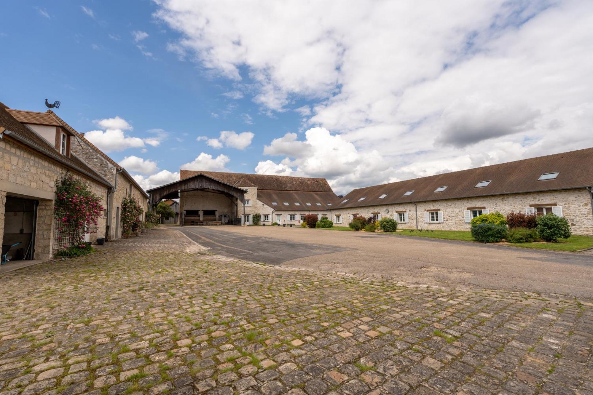 La Bullote - Gites - Paris Roissy Cdg Villeneuve-sous-Dammartin Zewnętrze zdjęcie